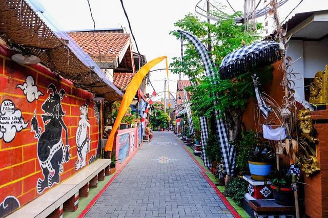 Menengok Kampung Bali di Bekasi